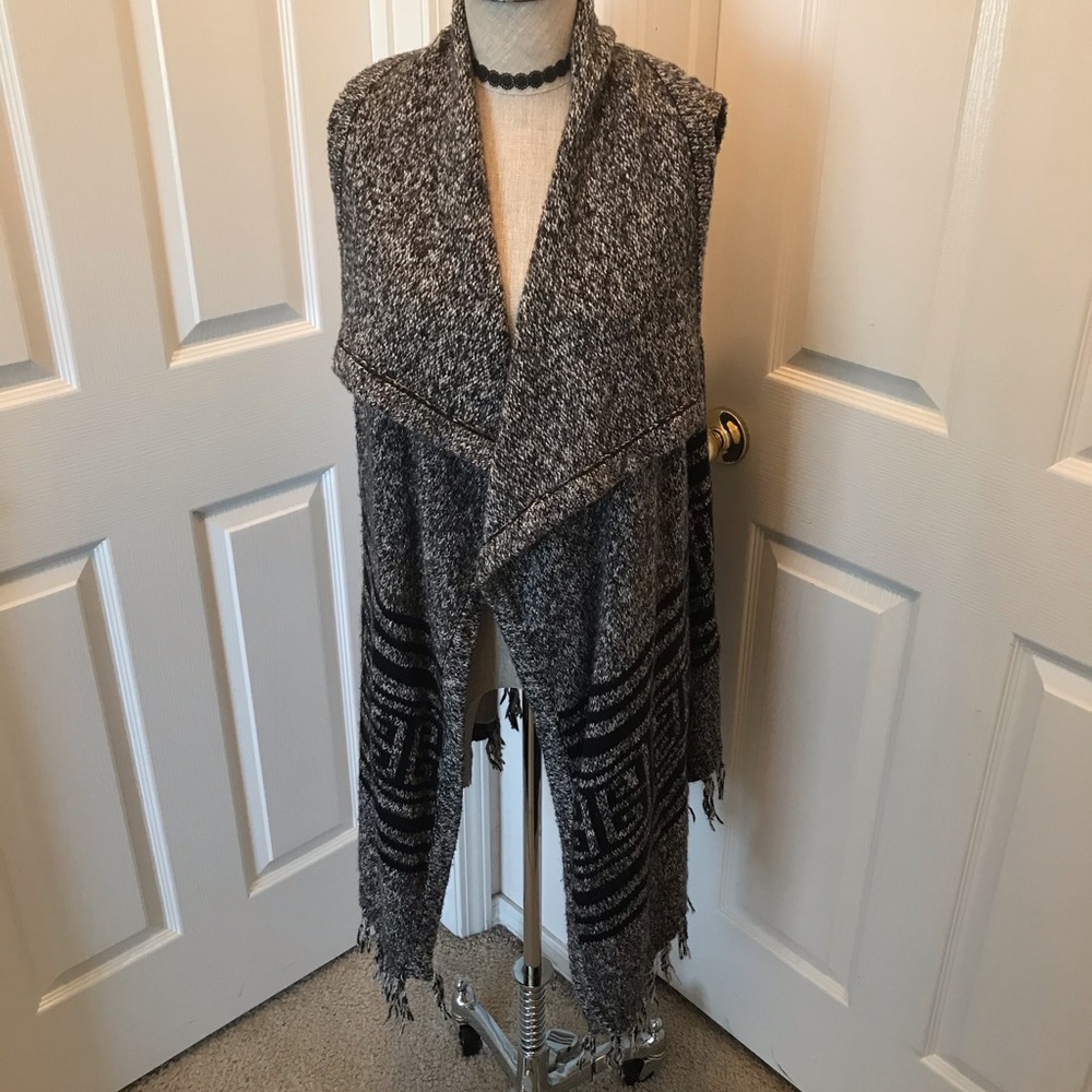 Sweater vest with Aztec detailing